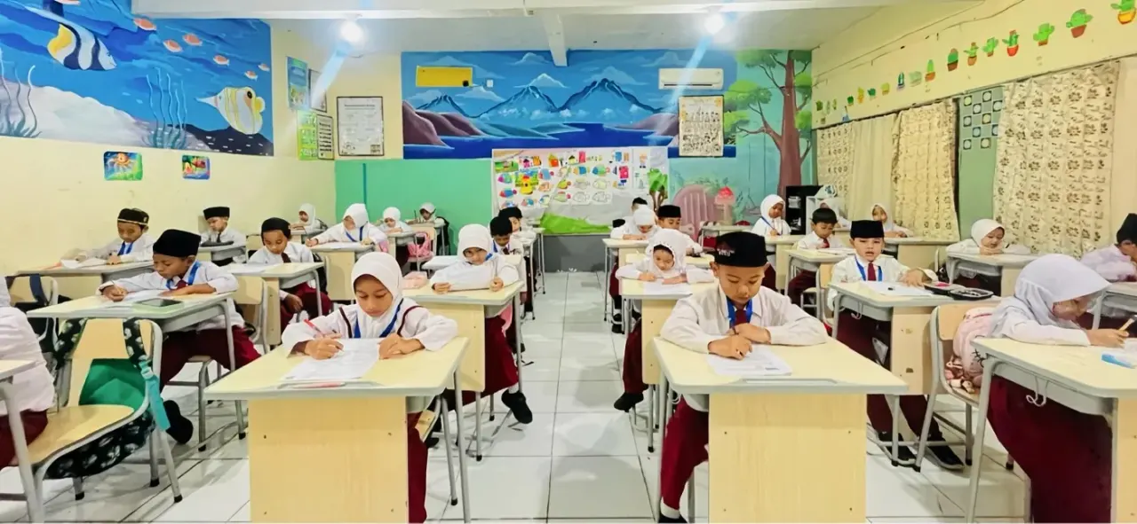 Kegiatan belajar siswa Al-Qomar